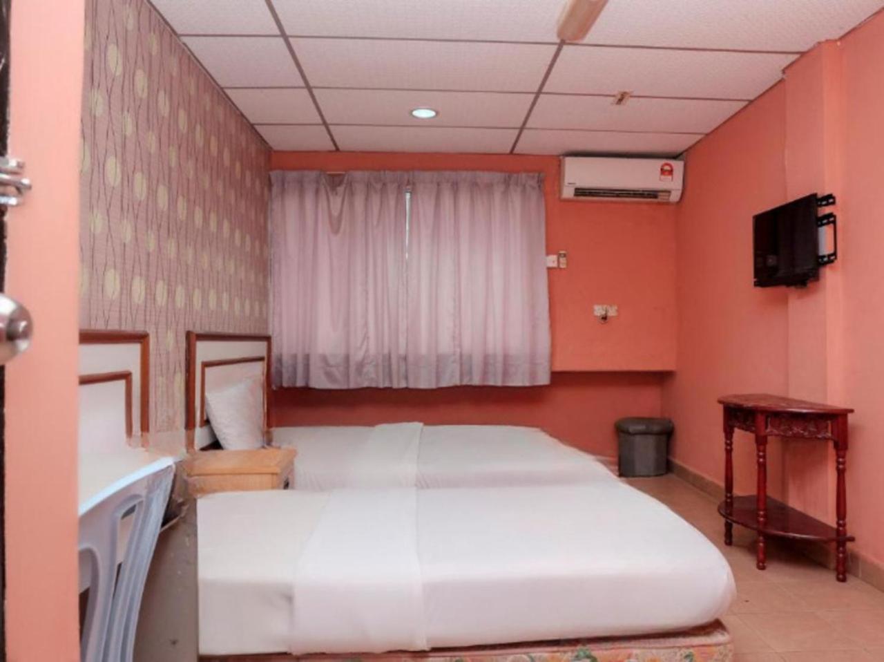 Hotel Tiara Chukai Экстерьер фото